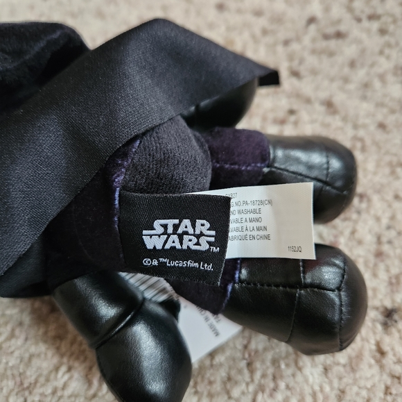 Star wars Darth Vader plush - 2022 new with tags - Picture 3 of 7